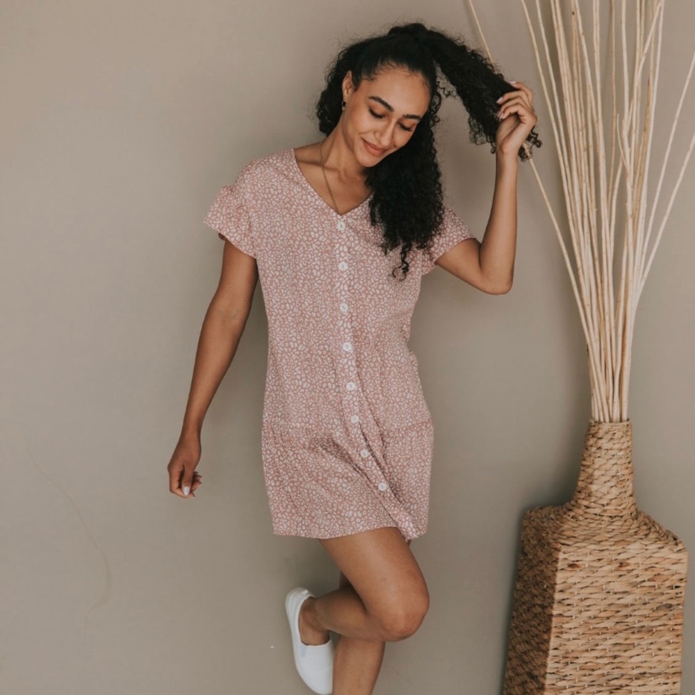 NWT Boutique Pink Cheetah Short Sleeve Button Down Mini Dress